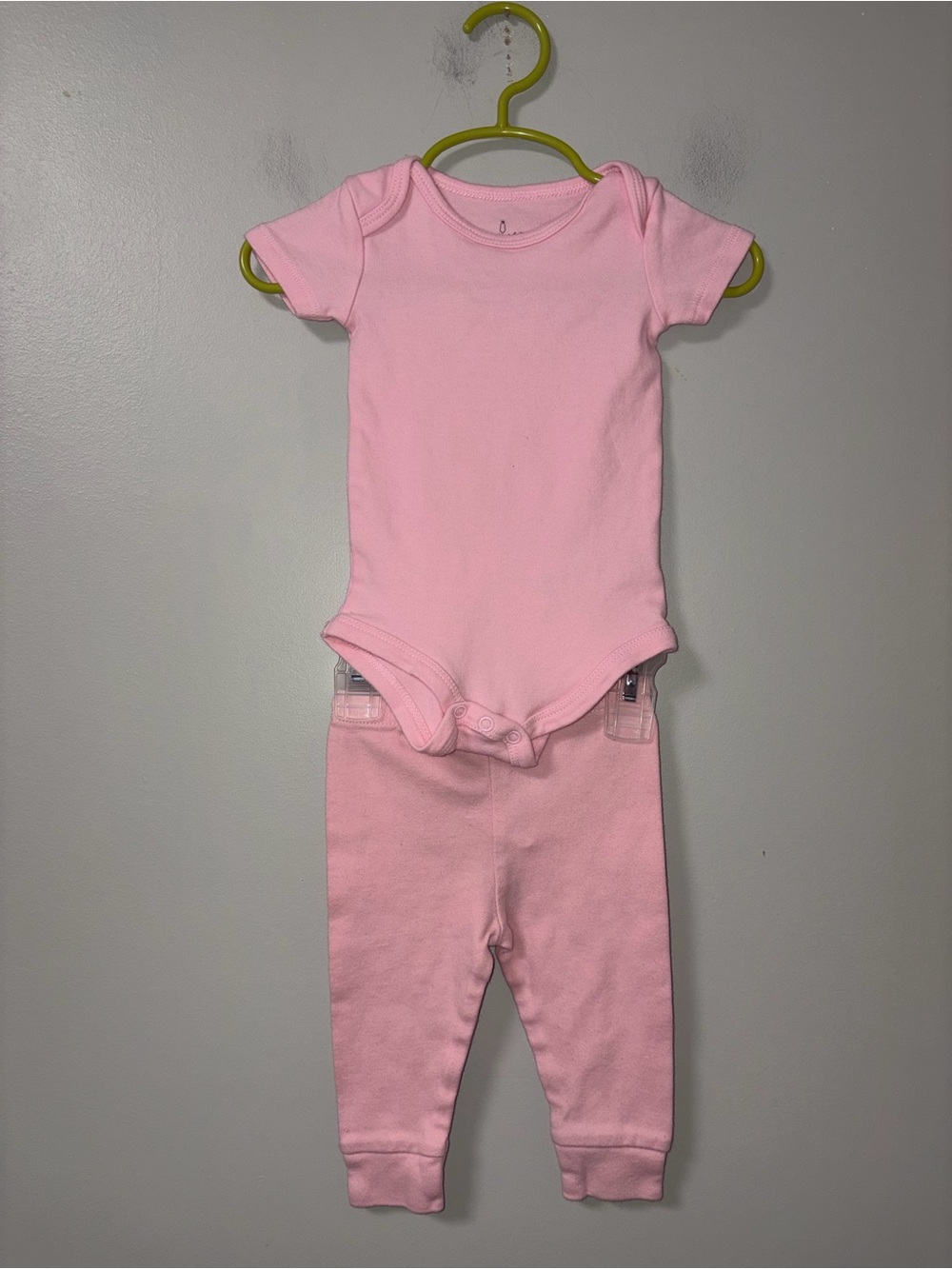 The Peanut Shell Layette Rose Pink Body Suit & Pants Set 6M Girls